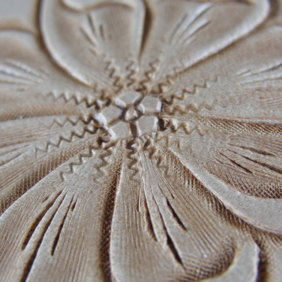 V462 Sawtooth Veiner Leather Stamping Tool | Pro Leather Carvers