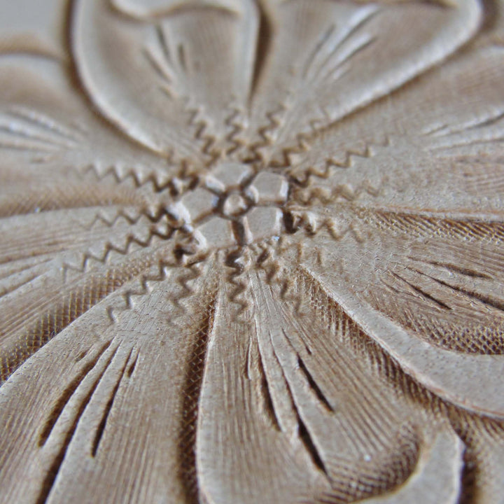 V462 Sawtooth Veiner Leather Stamping Tool | Pro Leather Carvers