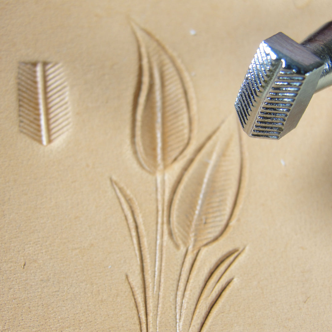 F121 Lined Figure Carving Leather Stamping Tool | Pro Leather Carvers