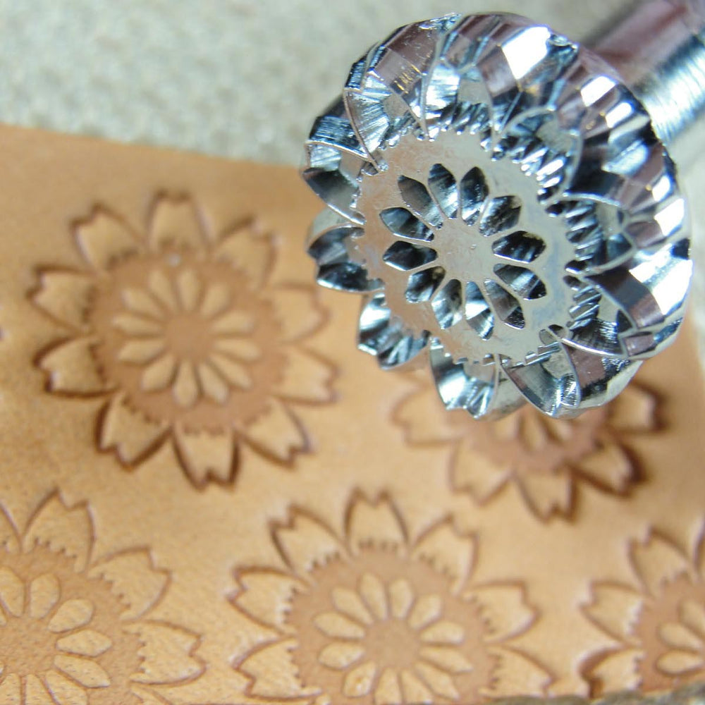 E385 Flower Leather Stamping Tool - Craft Japan | Pro Leather Carvers