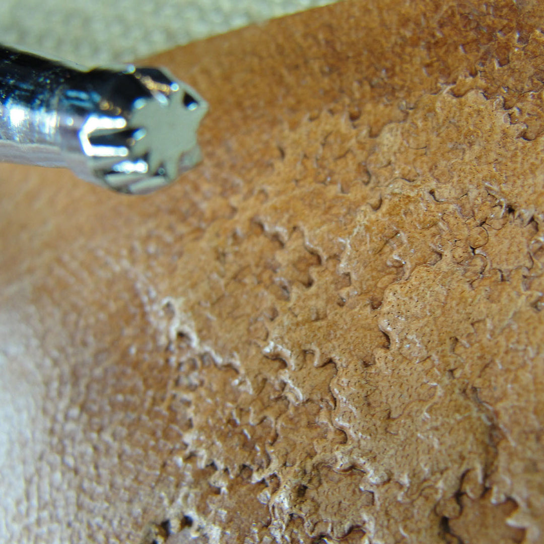 F993 Figure Carving Leather Stamping Tool | Pro Leather Carvers