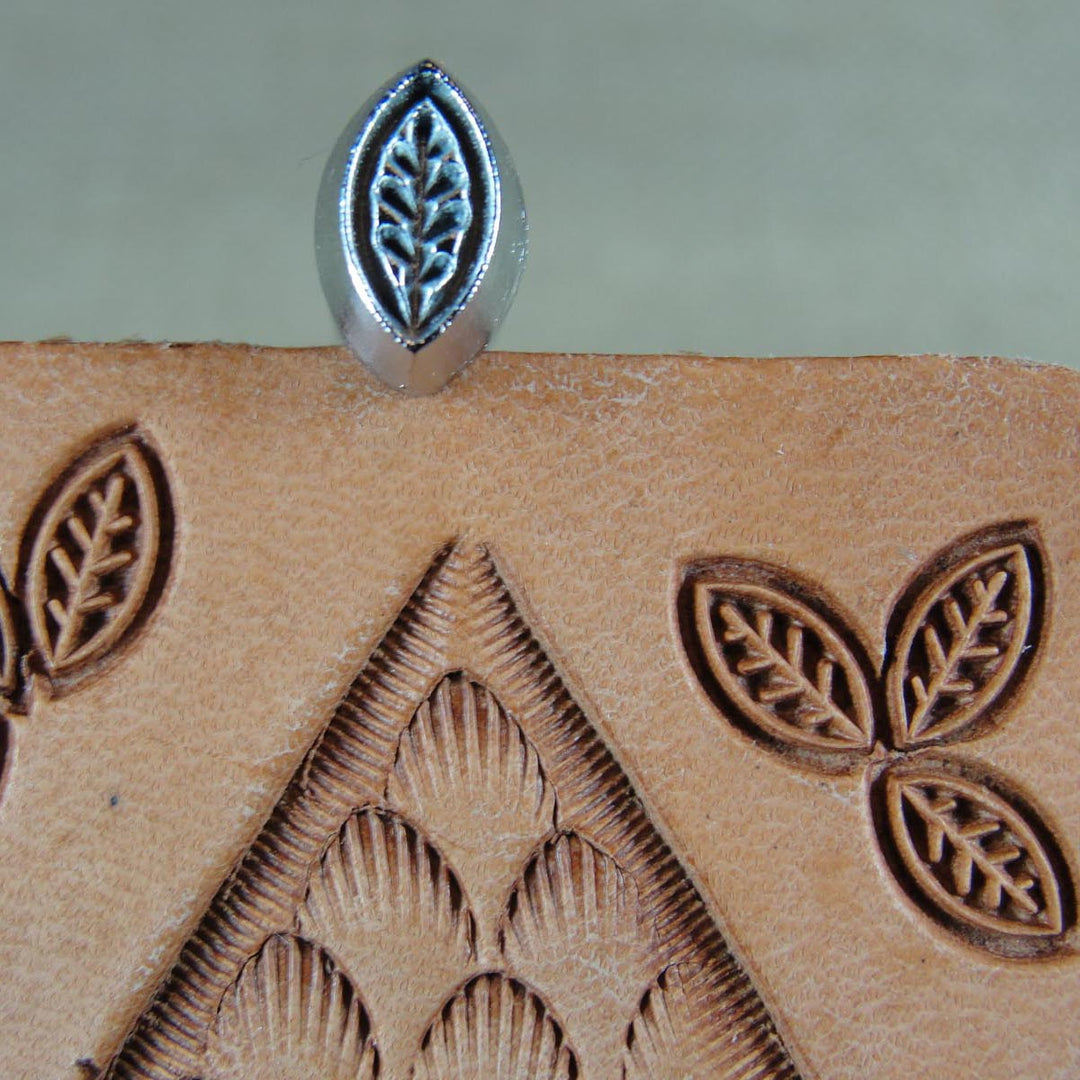 O35 Small Leaf/Petal Leather Stamp - Craft Japan | Pro Leather Carvers