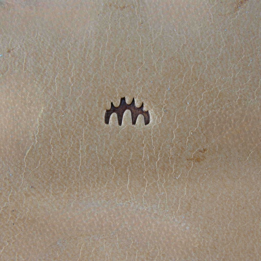 F923 Figure Carving [USED]