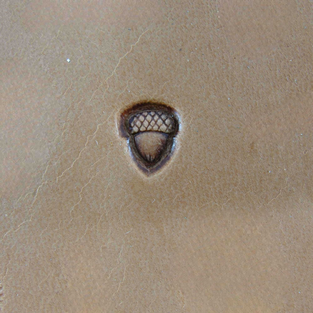 552 Small Acorn [USED]