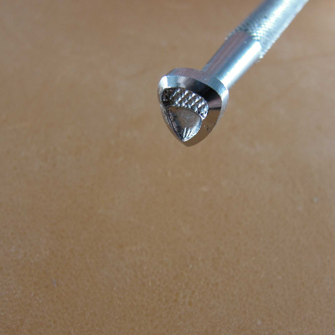 552 Small Acorn [USED]