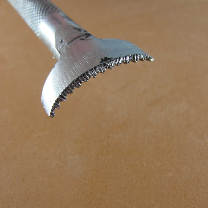 412 Scalloped Veiner [USED]
