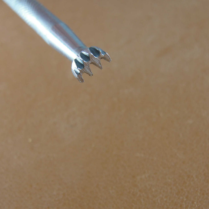 F923 Figure Carving [USED]