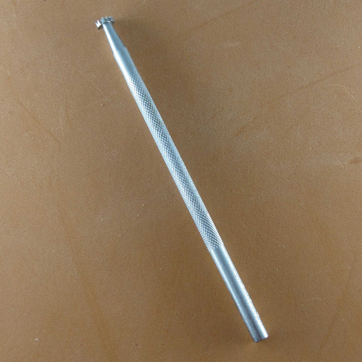 F923 Figure Carving [USED]