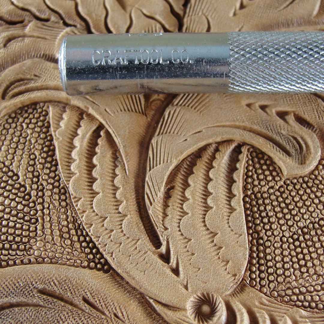 423 Large Scalloped Veiner [USED]