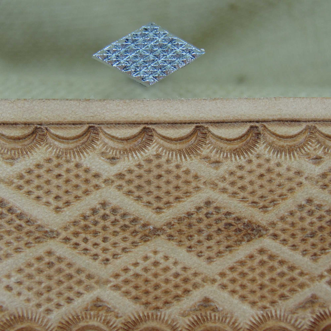 621 Checkered Diamond Geometric [USED]