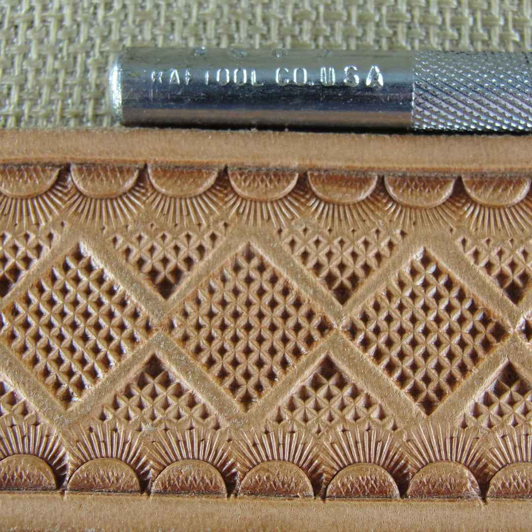 G605 Geometric [USED]