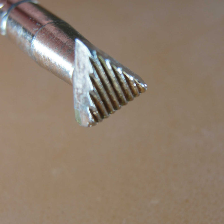 639 Lined Triangle Geometric [USED]