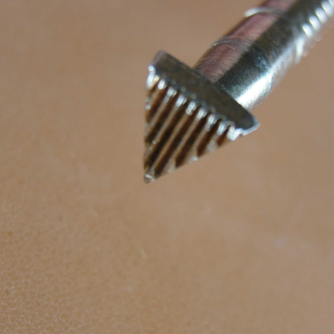 639 Lined Triangle Geometric [USED]