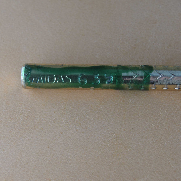 639 Lined Triangle Geometric [USED]