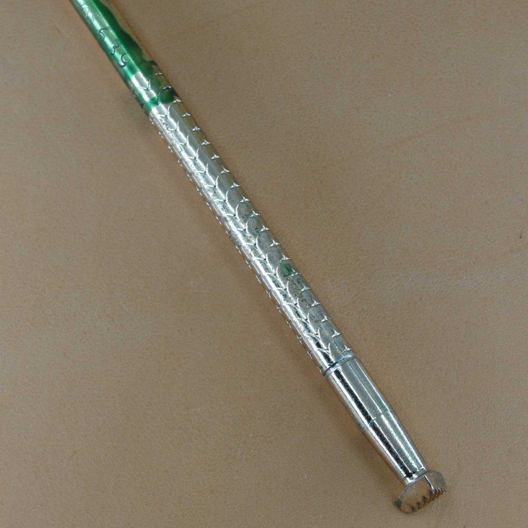 639 Lined Triangle Geometric [USED]