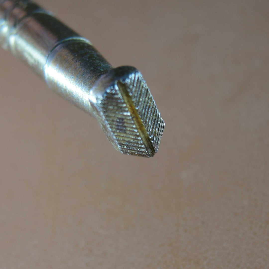 575 Lined Figure [USED]