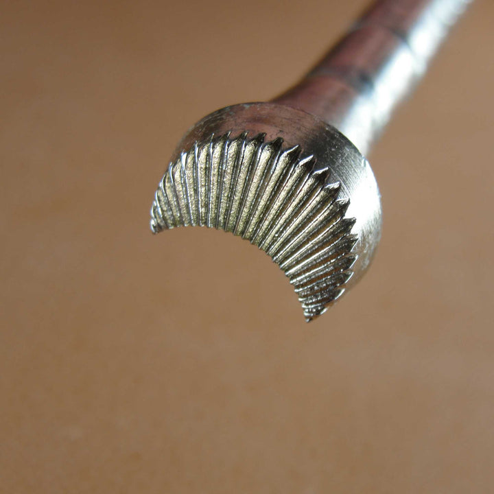 652 Camouflage [USED]