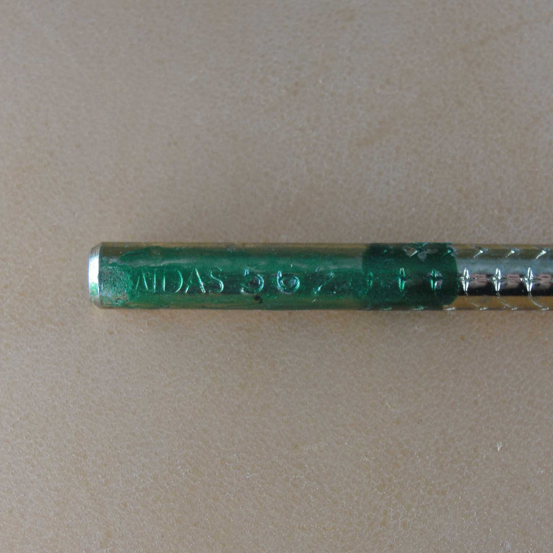 562 Checkered Thumb Print [USED]