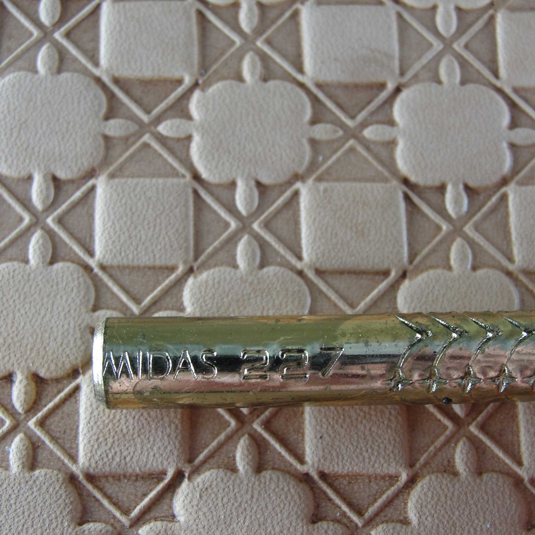 227 Geometric [USED]