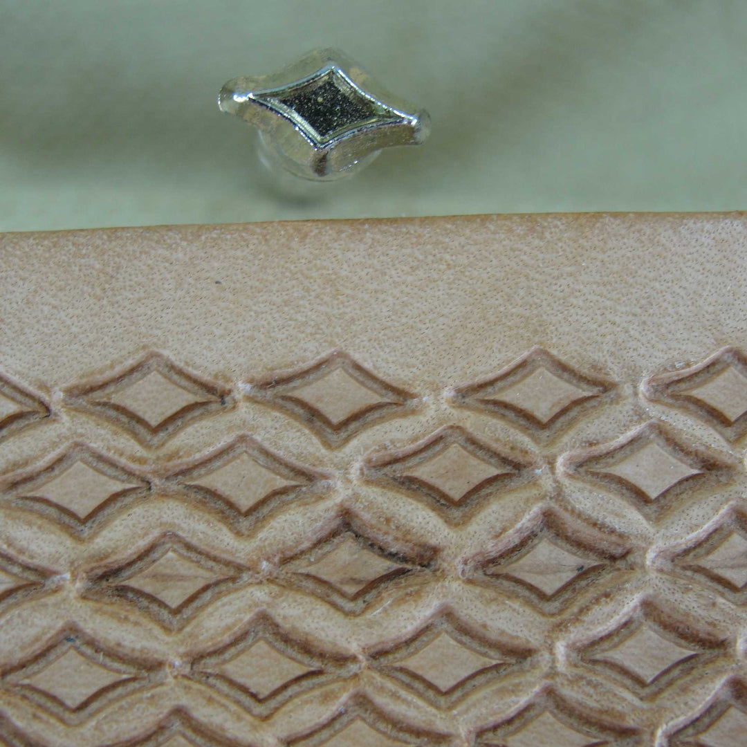 305 Diamond Geometric [USED]