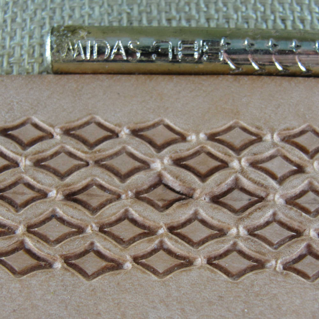 305 Diamond Geometric [USED]