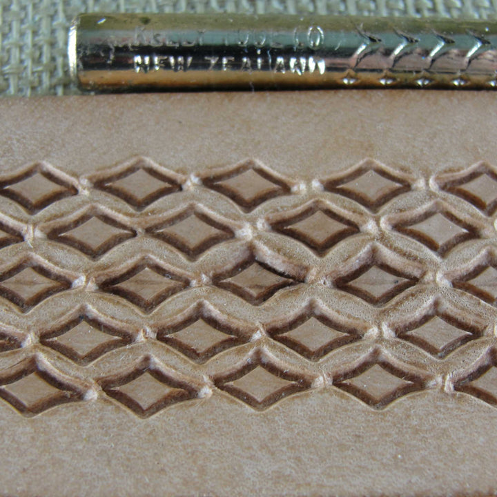 305 Diamond Geometric [USED]