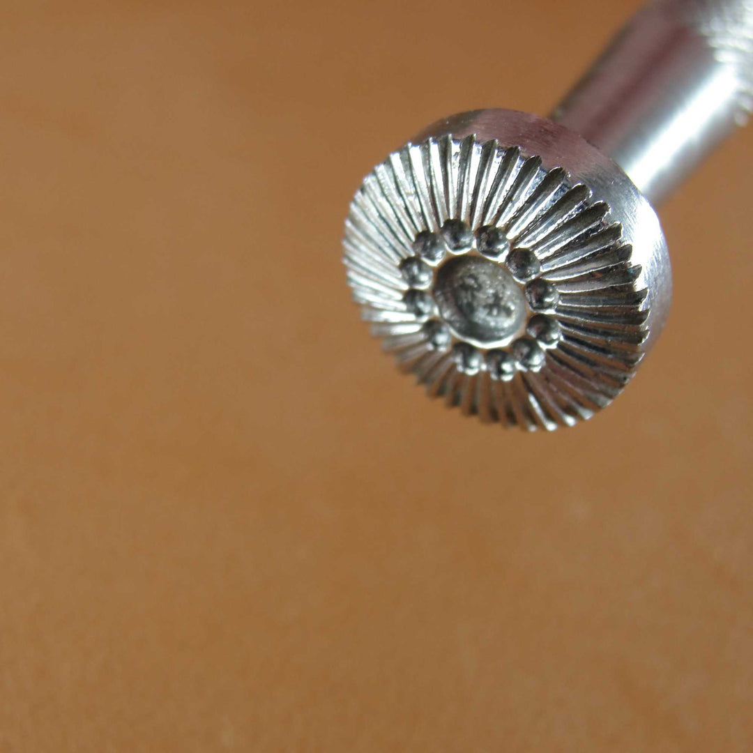 566 Flower Center [USED]