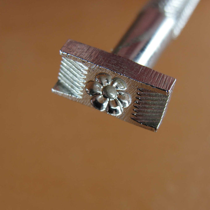 507 Flower Center Basket Weave [USED]