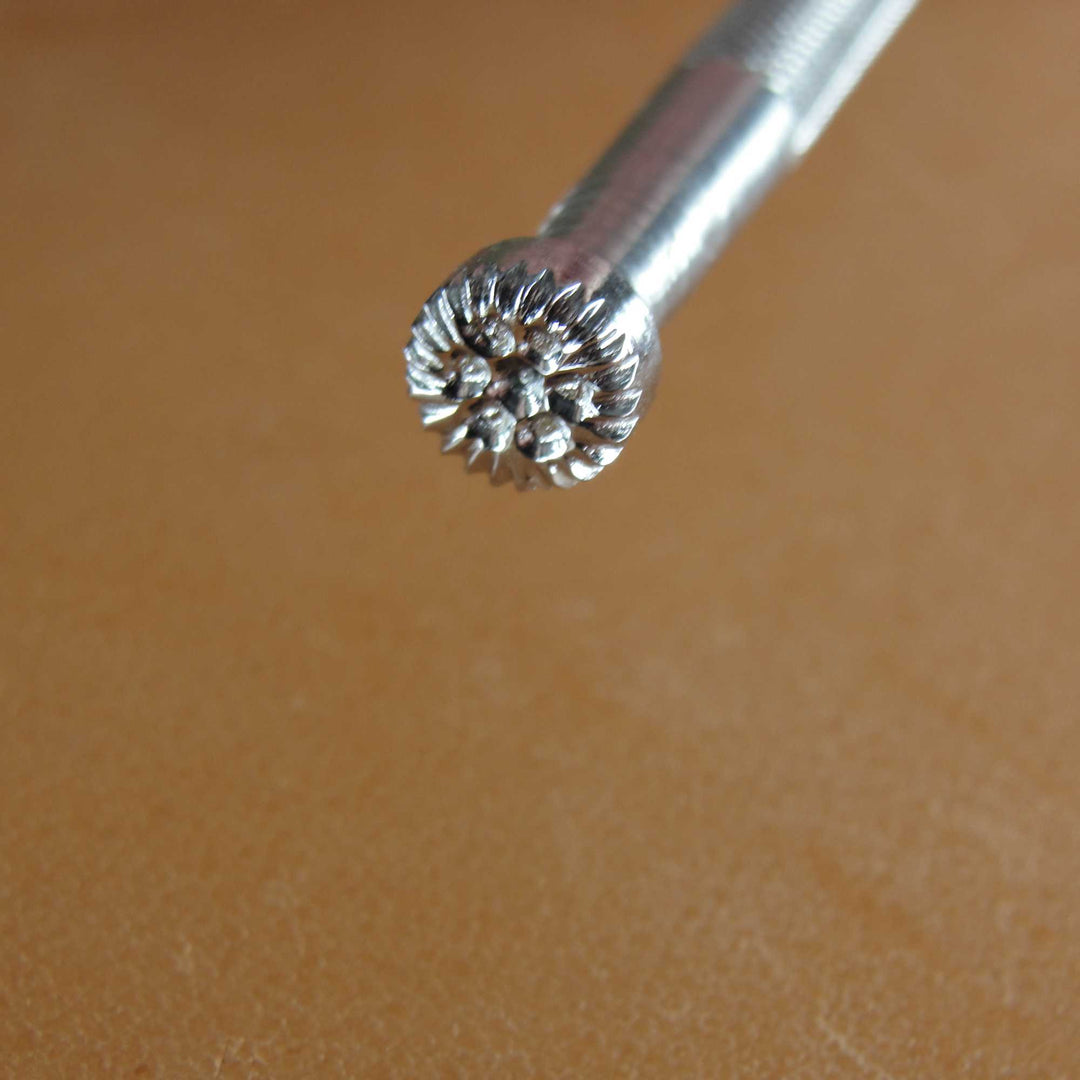 817 Small Flower [USED]