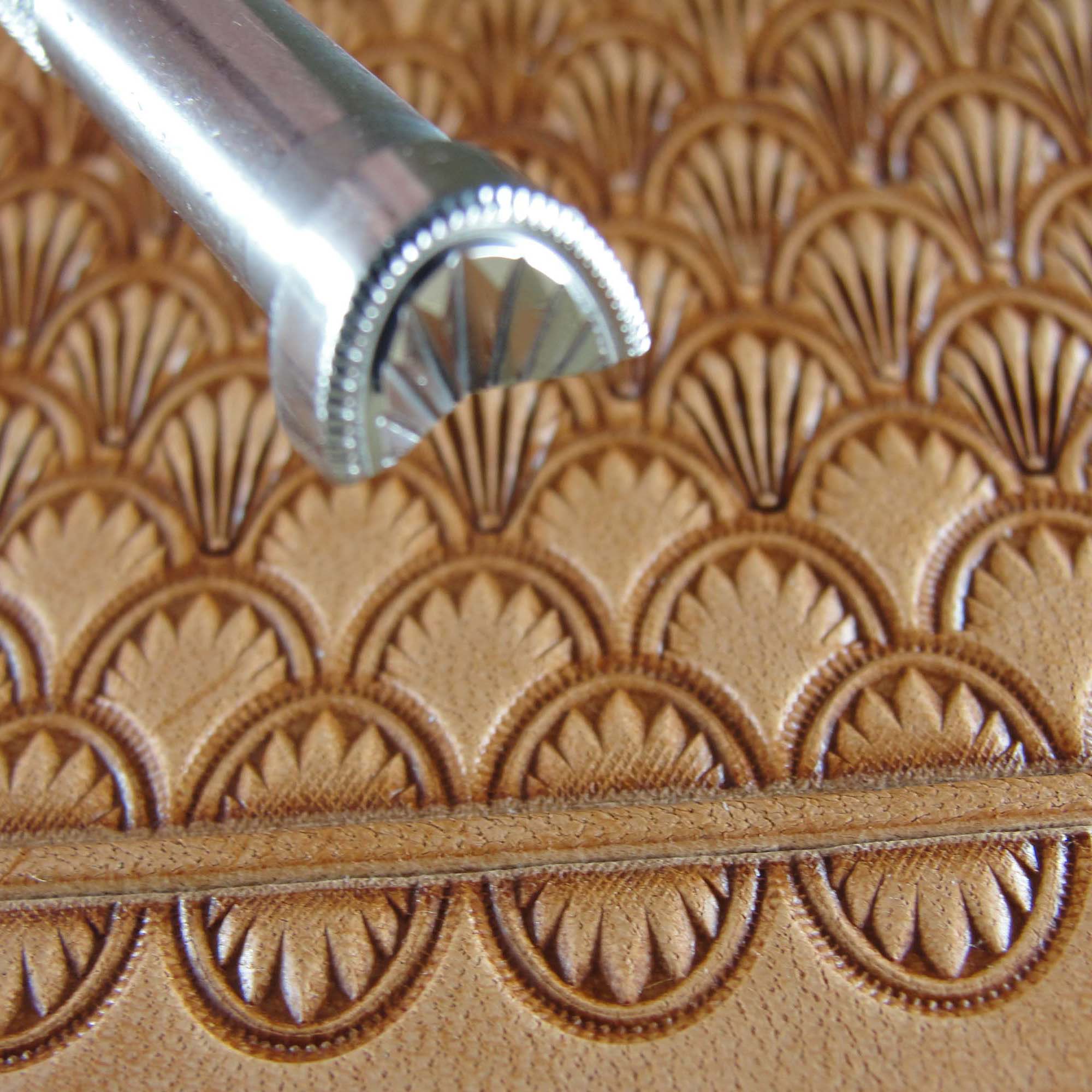 Crescent Shell Geometric Stamp - Stainless Steel | Pro Leather Carvers