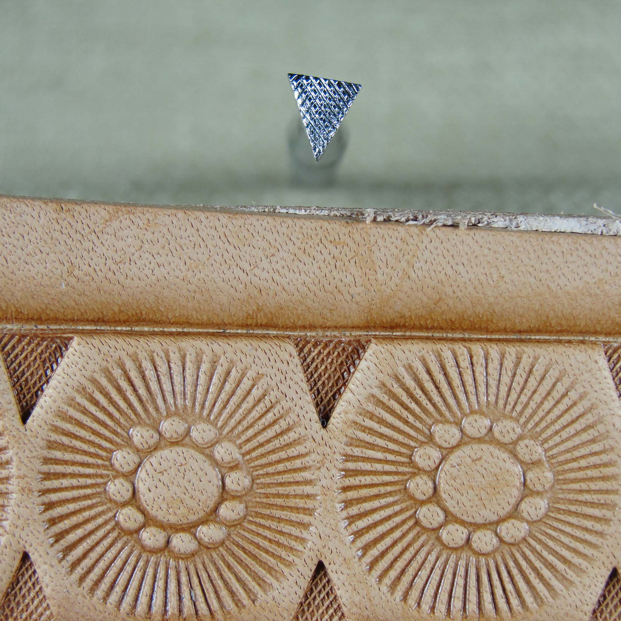 Vintage Craftool Co. #976 Figure Carving Stamp | Pro Leather Carvers