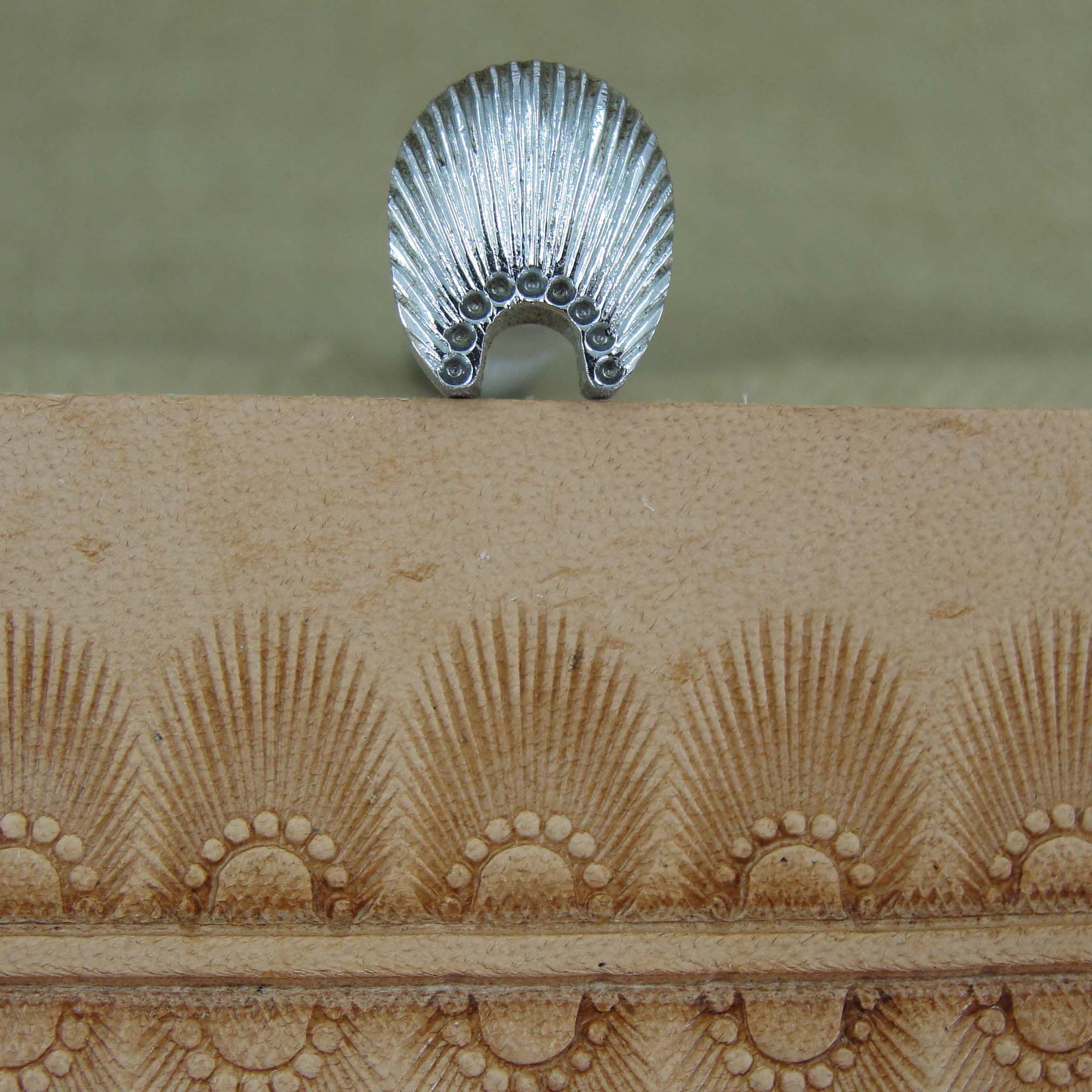 Vintage RBS #719 9-Seed Border Leather Stamp | Pro Leather