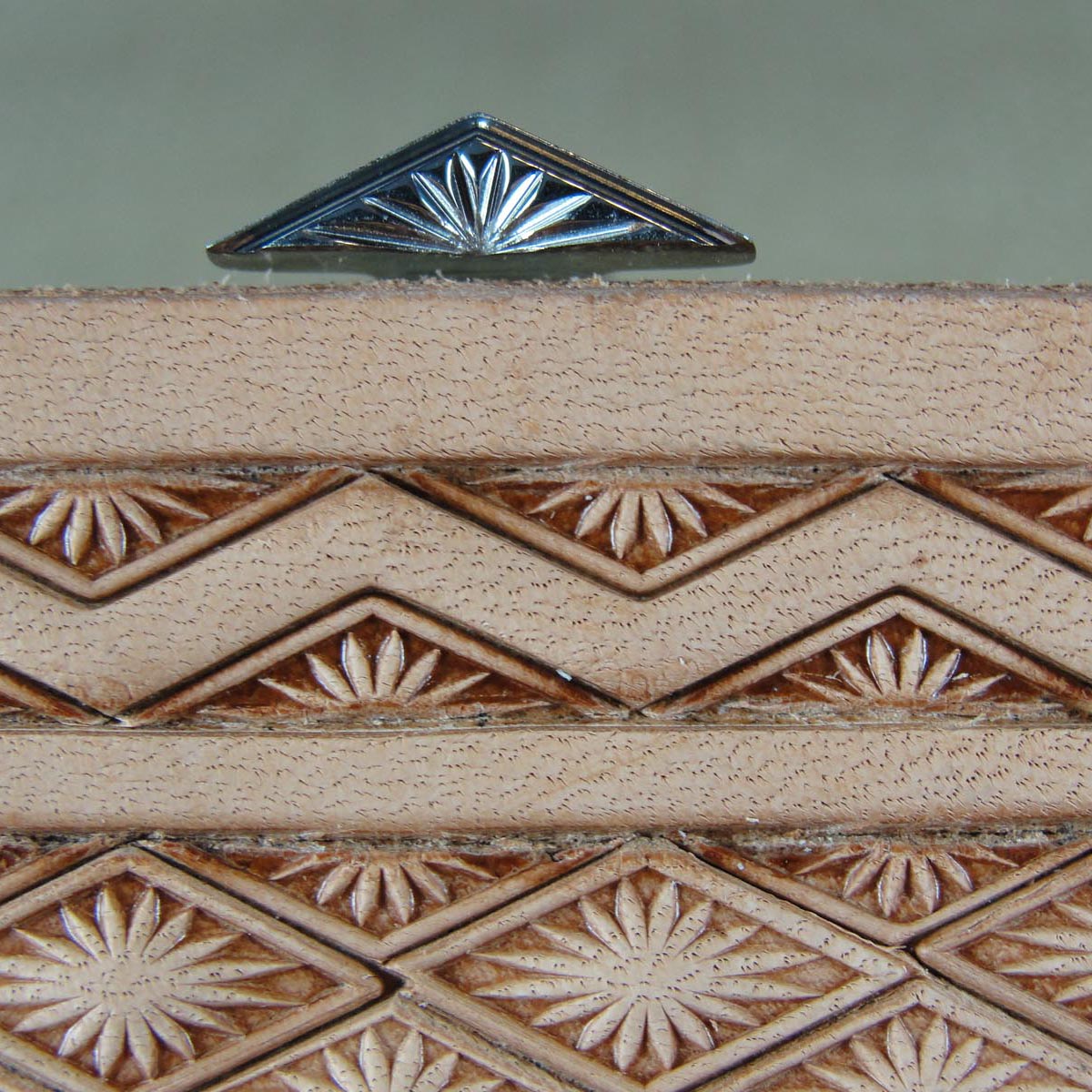 Half Diamond Lined Leather Stamp - Barry King | Pro Leather Carvers