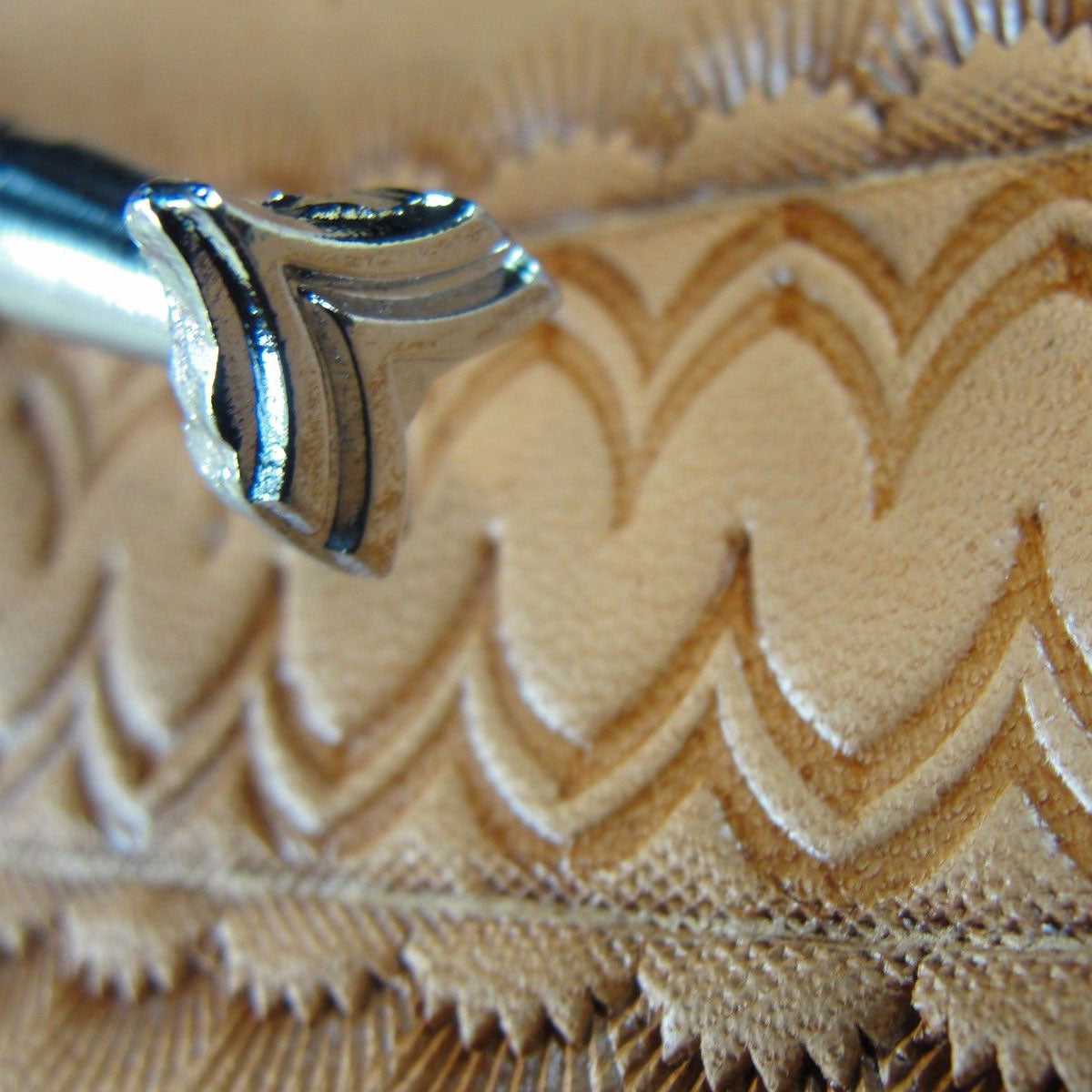 E262 Double Chevron Geometric Border Leather Tool | Pro