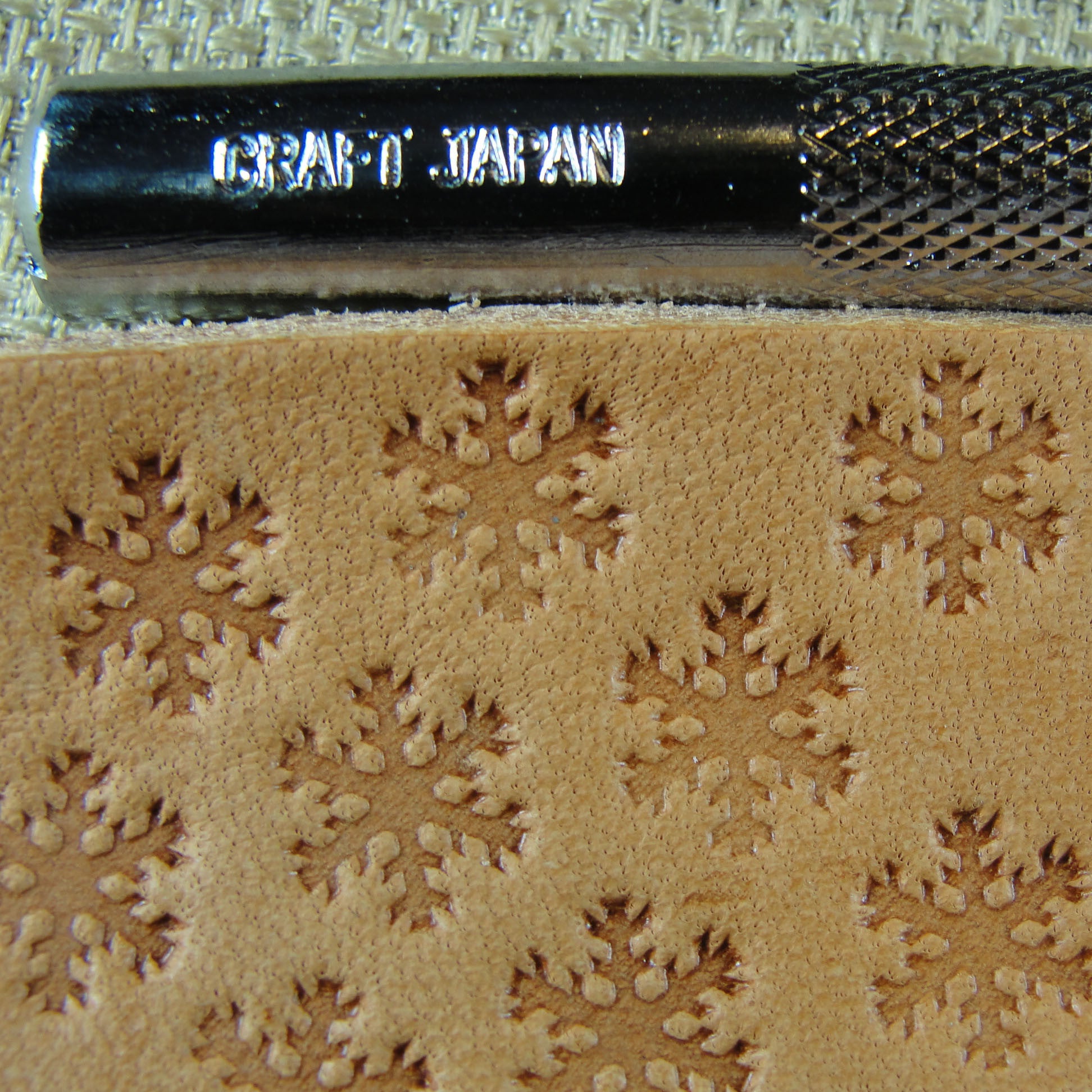 E395 Snowflake Geometric Leather Stamp - Japan | Pro Leather