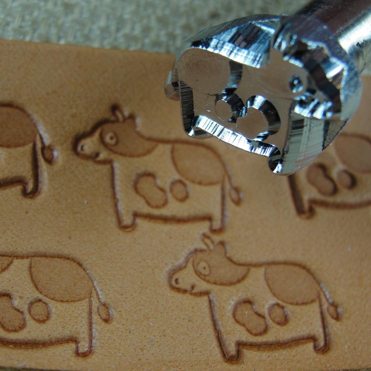 E581 Cow Leather Stamping Tool - Craft Japan | Pro Leather Carvers