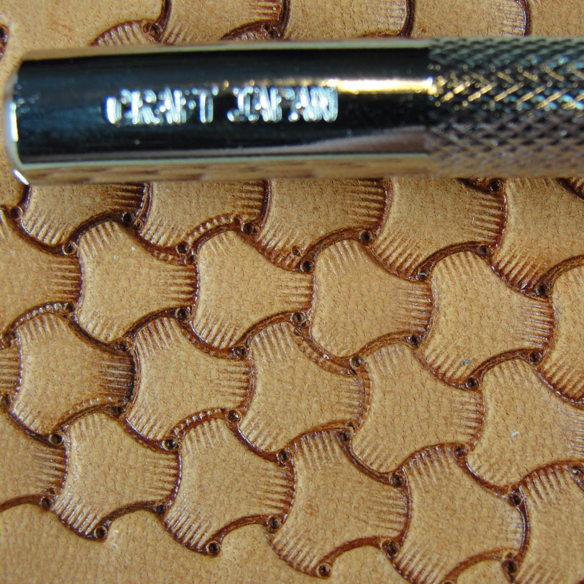 切手17 E684-S Small Tri-Weave Leather Stamping Tool | Pro Leather