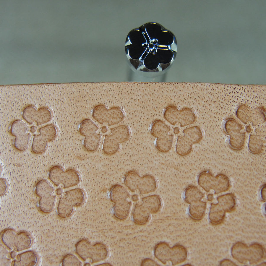 O2 Cutting Flower Pattern O2 Small Flower Leather Stamping Tool | Pro Leather Carvers