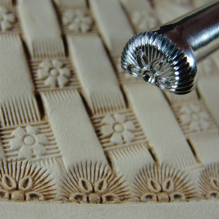 Pointed 4 Petal Outline Border Leather Stamp | Pro Leather Carvers